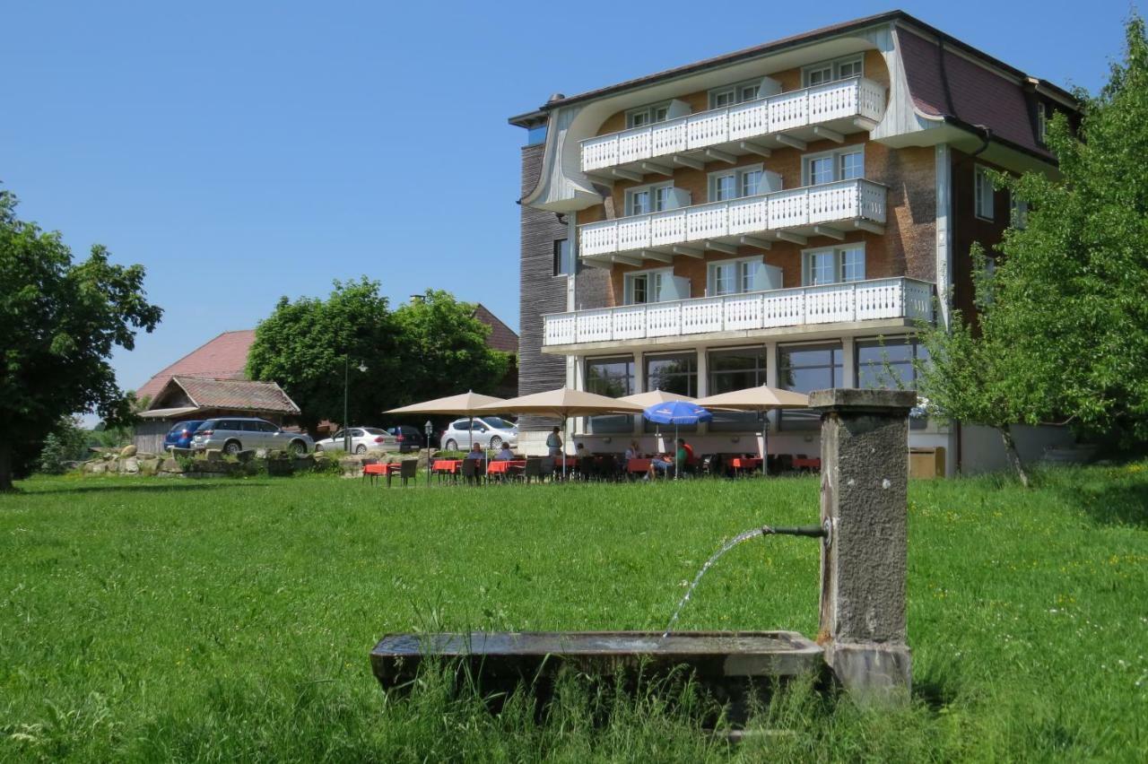 Hotel Restaurant Sternen Guggisberg ภายนอก รูปภาพ